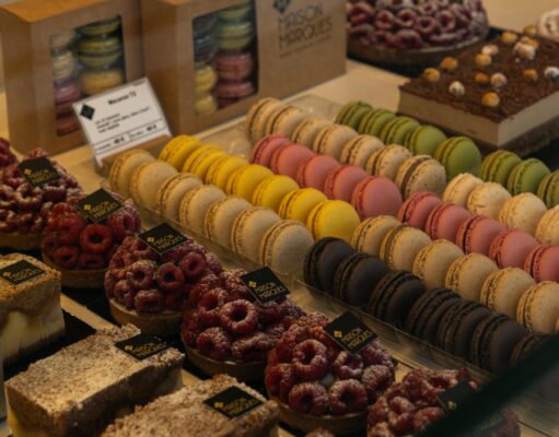 Le savoir-faire artisanal marocain au Salon Rétromobile 2026 de Paris: Une présentation des œuvres d’art Moroccan artisans presenting their works at the Retromobile 2026 Paris event