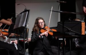 Un voyage musical enchantant en Algérie avec l’ensemble Josquin des Prés : Récit du spectacle à Poitiers, Thouars et Châtellerault Algerian ensemble Josquin des Pres performing at a concert in France