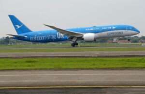 Air Algérie modifie ses vols Constantine-Mulhouse vers Strasbourg : ce que cela signifie pour les membres de la diaspora maghrébine Air Algérie Boeing 737-800 décolleant de l'aéroport Constantine pour Strasbourg