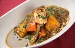 Voyage en cuisine – Maroc : le couscous – Regarder l’émission complète voyage cuisine maroc couscous featured image