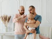 Maroc : le transfert en Irak des ex-jihadistes de Daech inquiète leur famille Famille marocaine inquiète devant photo du transfert d'anciens combattants de Daesh en Irak