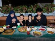 Ftour 2026 : Découvrez plus de 100 recettes authentiques maghrébines pour les dîners du ftour Family enjoying traditional Maghrebin dishes during Ftour dinner