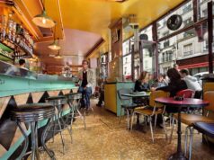 Oriental Bowl : le restaurant algérien inoubliable de Paris demeure désespérément vide Interieur Oriental Bowl - restaurant maghrebin paris - cuisine traditionnelle algérienne