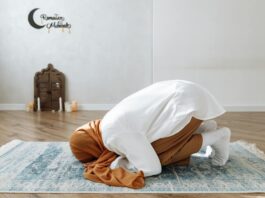 Woman praying powerfully during the last nights of Ramadan