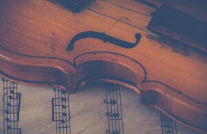 Un concert exceptionnel entre Abdelkader Chaou et Meriem Benallel : la fusion magique entre le chaâbi et l’andalou au Opéra d’Alger Abdelkader Chaou et Meriem Benallel sur scène au magnifique Opéra d'Alger pendant un concert exceptionnel de fusion entre le