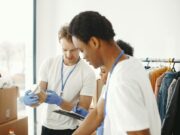 Voyage au Maroc en Solidarité : un chantier pour les jeunes de Châteauroux Jeunes de Châteauroux se rendant au Maroc pour un chantier humanitaire