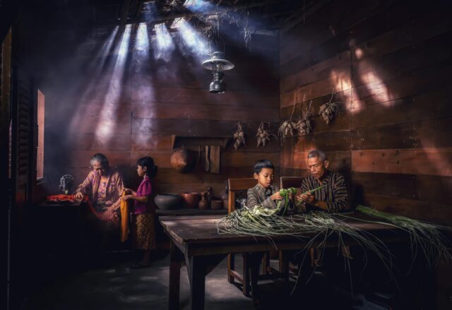 Ramadan Algerian Dishes Preparation Famille algérienne préparant des plats traditionnels pour l'entrée au dessert durant le Ramadan 2026.