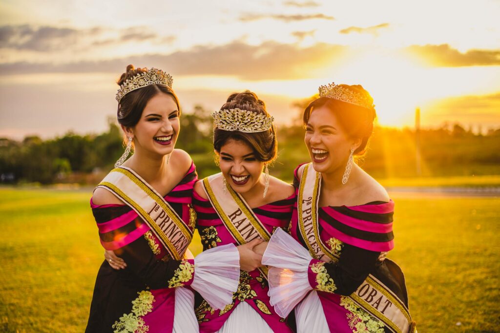 Islam Larbi Bouamrane remporte le grand prix au 15ème Festival National de la Chanson Chaabi