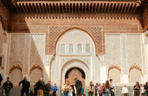 Fontainebleau 2026: Le Maroc et la mode – Une affiche révélée Marrakech designer presenting collection at Fontainebleau 2026