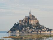 Hammam et aquarelle réinventés à Sainte-Ménehould : histoire et expérience Hammam traditionnel dans une pièce de bain à Sainte-Ménehould, France