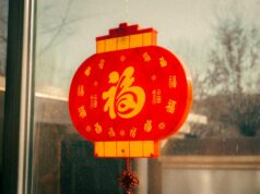 Le nouvel an amazigh festif à Château-Thierry : une fête culturelle joyeuse et remarquable Thousands gather at the New Year Amazigh Festival in Château-Thierry, France, celebrating Berber culture