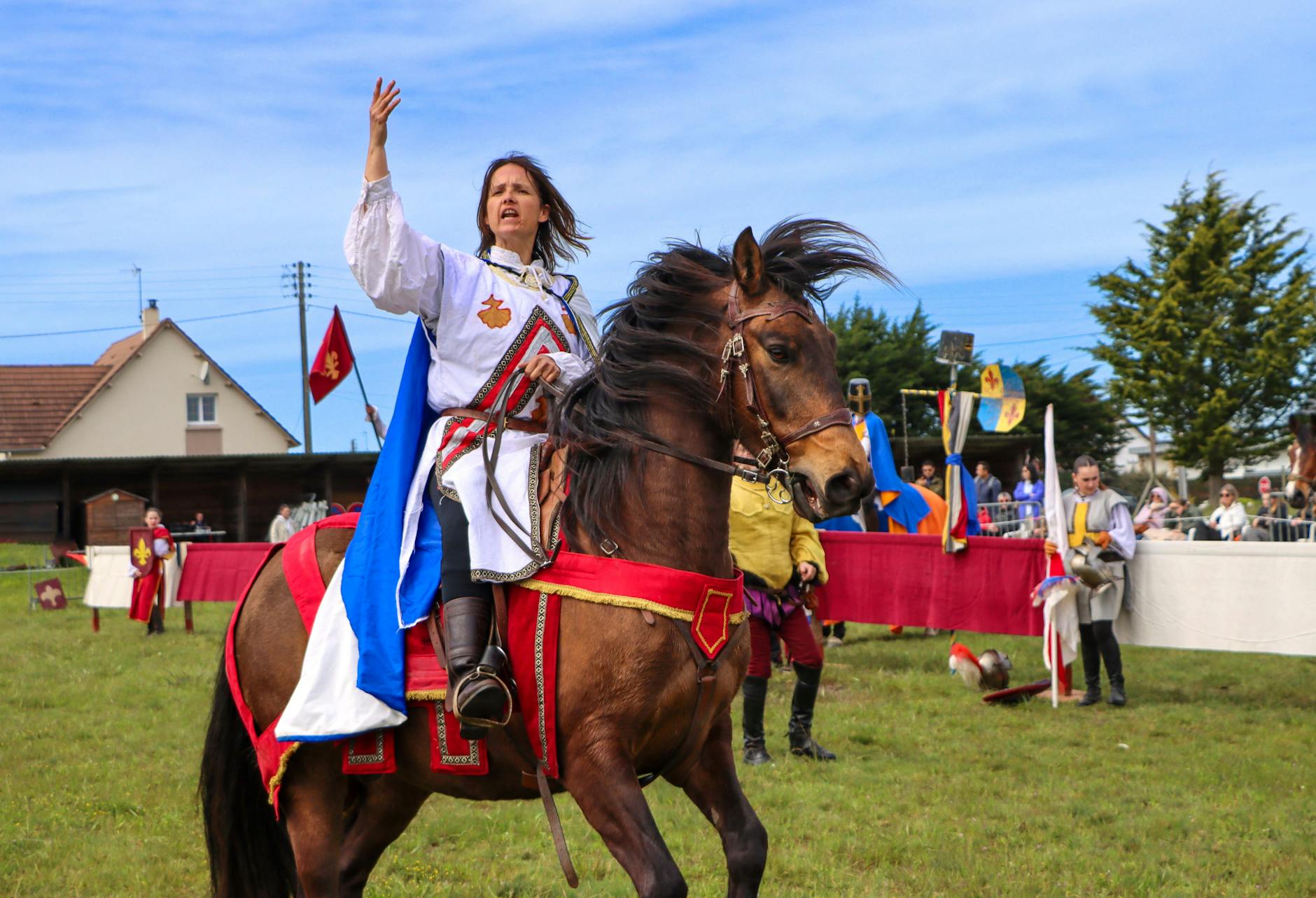 Nouveaux modes au mariage traditionnel en France : découvrez le salon de Chasseneuil-du-Poitou