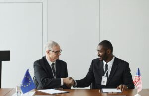 La coopération entre l’Algérie et le Maroc : trois accords clés Représentants algérien et marocain signant un accord