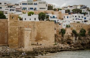Rabat, capitale mondiale du livre UNESCO 2026 : un événement historique pour la culture maghrébine Rabat UNESCO World Book Capital celebration with locals and tourists