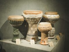 La Mamma : un espace culturel consacré aux arts et à la tradition tunisienne pour les lecteurs maghrébins de la diaspora Tunisian cultural space La Mamma featuring traditional Tunisian art and crafts