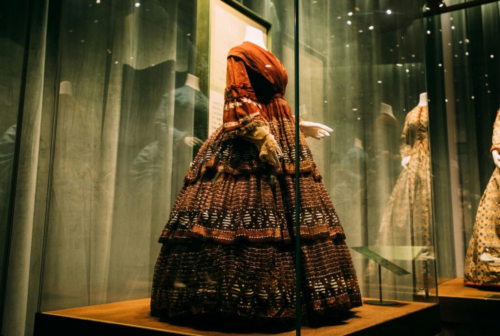 Paris: l’exposition «Africa Fashion» honorant la mode marocaine au Quai Branly