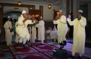 Le nouvel an amazigh célébré en joie à Château-Thierry : un événement qui renforce notre identité et notre communauté Thousands celebrating New Year Amazigh in Joy at Château-Thierry, France, with traditional Berber music and dance