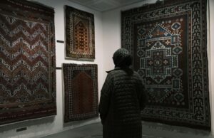 L’artiste Zahira Tigtate présente ‘L’Art de vivre Amazigh’ : Une exposition qui met en lumière la culture berbère à Drancy CCF Zahira Tigtate exhibiting Amazigh Art at Drancy CCF