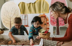 L’éducation des enfants sans aidant : un malencontreux héritage que nous devons changer Enfants éduqués à domicile par un adulte responsable