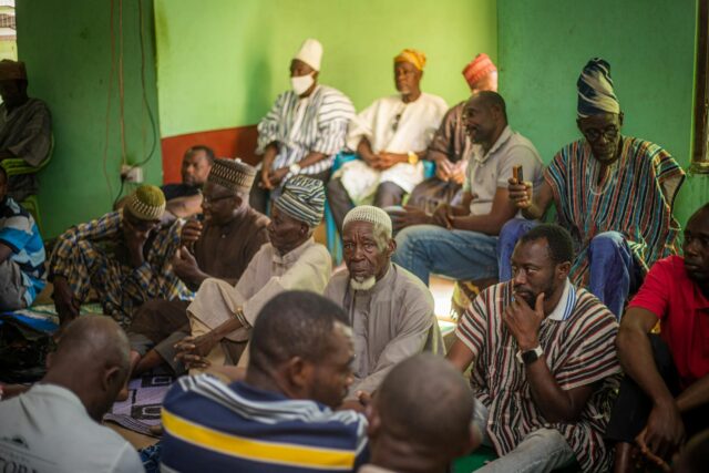 Pope Francis meets Maghrebi diaspora during African journey
