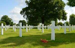 Hommage aux victimes de la guerre d’Algérie à Villalier : un rappel des souffrances et des combats Manifestation pour l'hommage aux victimes de la guerre d'Algérie à Villalier, Corse