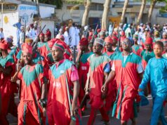 Kidnapping de 28 personnes lors d’une fête musulmane au Nigeria : comment les familles concernées gèrent cette tragédie 28 people kidnapped during Nigerian Muslim festival, families in distress