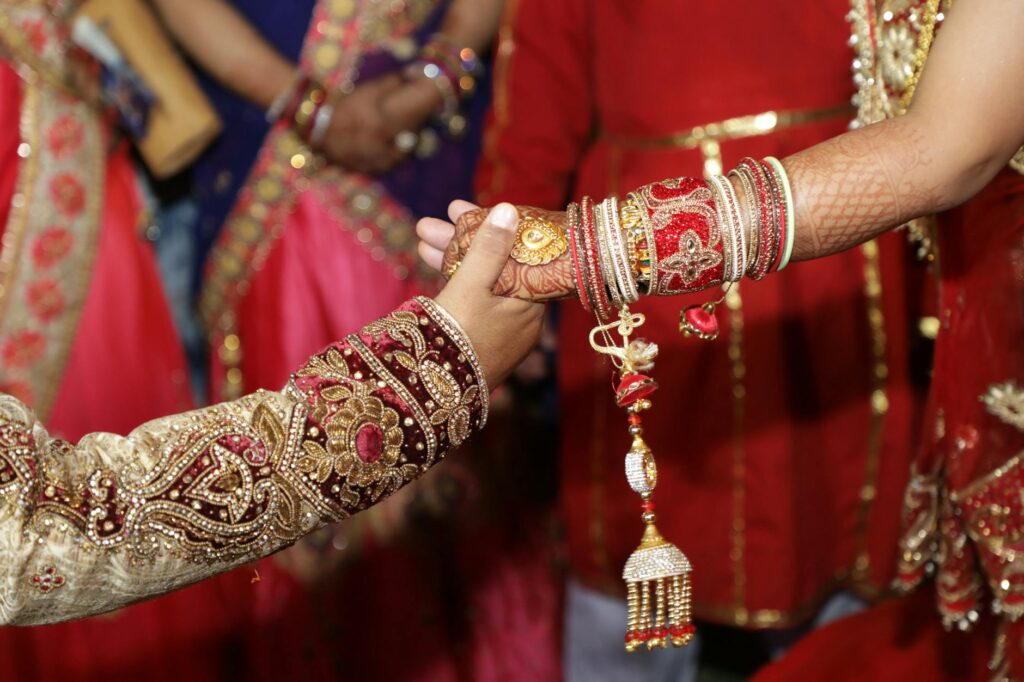 Assistance à un mariage indien : expérience humaine inoubliable