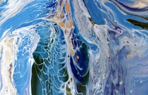 Créations Fluides de Fatma Ben Abdallah : Un Artisane Maghrébine Révélant sa Passion en Diaspora Maghrebin artisan Fatma Ben Abdallah showcases her unique fluid creations