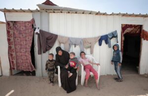 Les systèmes de santé au Maghreb : des situations préoccupantes Famille au Maghreb souffrant d'une situation sanitaire préoccupante