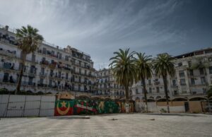 48 jeunes franco-algériens découvrent l’Algérie en voyage : un retour aux sources inattendu 48 jeunes franco-algériens voyagent en Algérie, rencontrent des Algériens et découvrent leur patrie