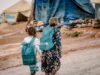 Aid el-Adha en famille expatriée : comment célébrer en France Famille maghrébine préparant l'Aid el-Adha en France