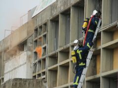 Enquête sur l’incendie du Numidia : la piste criminelle à jour Enquête sur l'incendie du Numidia : une maghrébine enquêtant dans les décombres