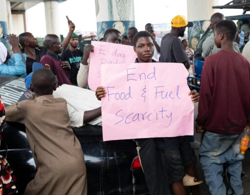 Crise d’otage en Nigeria durant la fête musulmane : Une menace pour tous les Musulmans Hostages held captive during Eid al-Fitr celebrations in Nigeria, under threat from Boko Haram