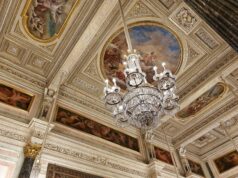 Le Musée Bank Al-Maghrib annonce des projets de rénovation et itinérance culturelle Interior of the Bank Al-Maghrib Museum with renovation work in progress