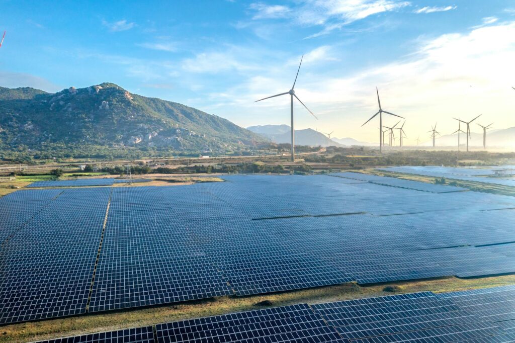 Intensification du partenariat Sonatrach-Oman dans les énergies renouvelables : un bond en avant pour la collaboration énergétique maghrébino-omanienne