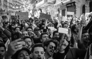 Le pape appelle à une société civile libre en Algérie : analyse et réactions Pape François appelle à la libération de la société civile en Algérie