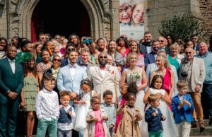 Le coût croissant du mariage en 2026 : comment les Maghrebins français peuvent planifier leur cérémonie en respectant leurs traditions et leurs budgets Famille maghrébine préparant leur mariage en respectant leurs budgets et traditions en France