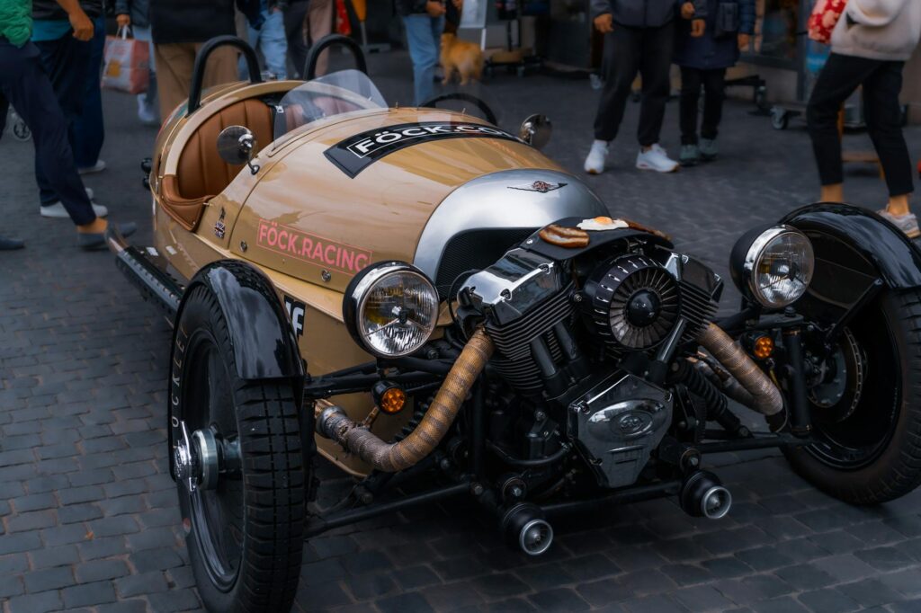 Savoir-faire artisanal marocain au Salon Rétromobile 2026 à Paris : automobile et culture marocaine