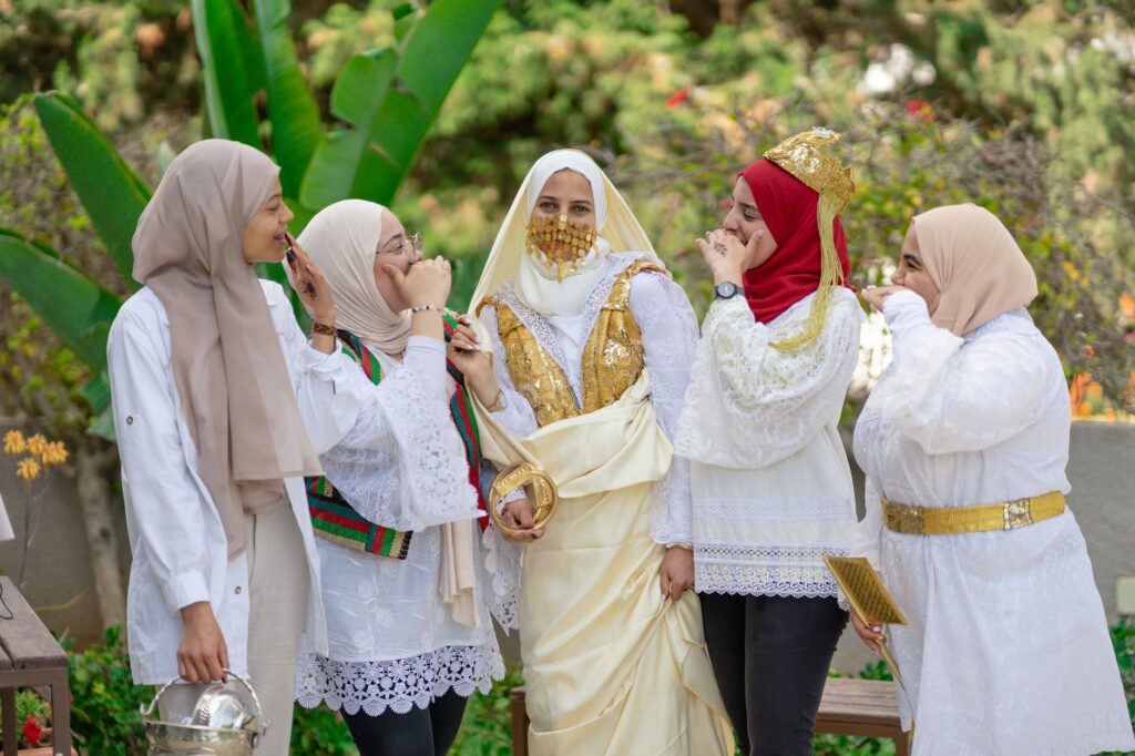 Les mariages traditionnels maghrébins évoluent : voici les nouvelles modes