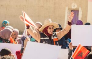 Le Festival de l’Histoire de l’Art : Le Maroc et la Mode – Une nouvelle tendance à suivre Women wearing modern Moroccan fashion at the Art History Festival