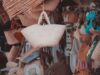 Comment Creative Tunisia a reconstruit la crête de l’artisanat tunisien Femme créant un objet d'artisanat tunisien avec Creative Tunisia