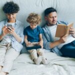Le Maghreb face aux conséquences de l’hyperconnexion des enfants : un défi pour la société et les parents