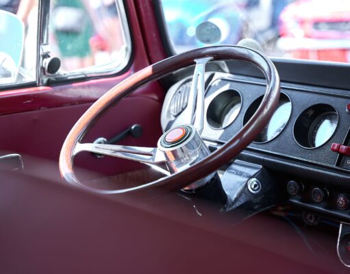 Paris : Artisanat marocain au Salon Rétromobile 2026 – Un événement non-à-voir pour les lecteurs maghrébins de la diaspora Marocain artisanat exposé au Salon Rétromobile à Paris 2026