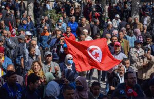 La lutte contre le viol en Tunisie : un défi pour la société civile Tunisian women protesting against violence