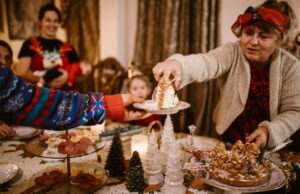 Célébration de la Fête Musulmane de l’Aïd el-Kébir : Concilier Tradition et Réglementation Famille maghrébine célébrant Aid el-Kebir en diaspora