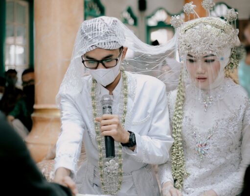 L’économusée algérien : Assistez à un mariage traditionnel Algerian couple at traditional wedding ceremony