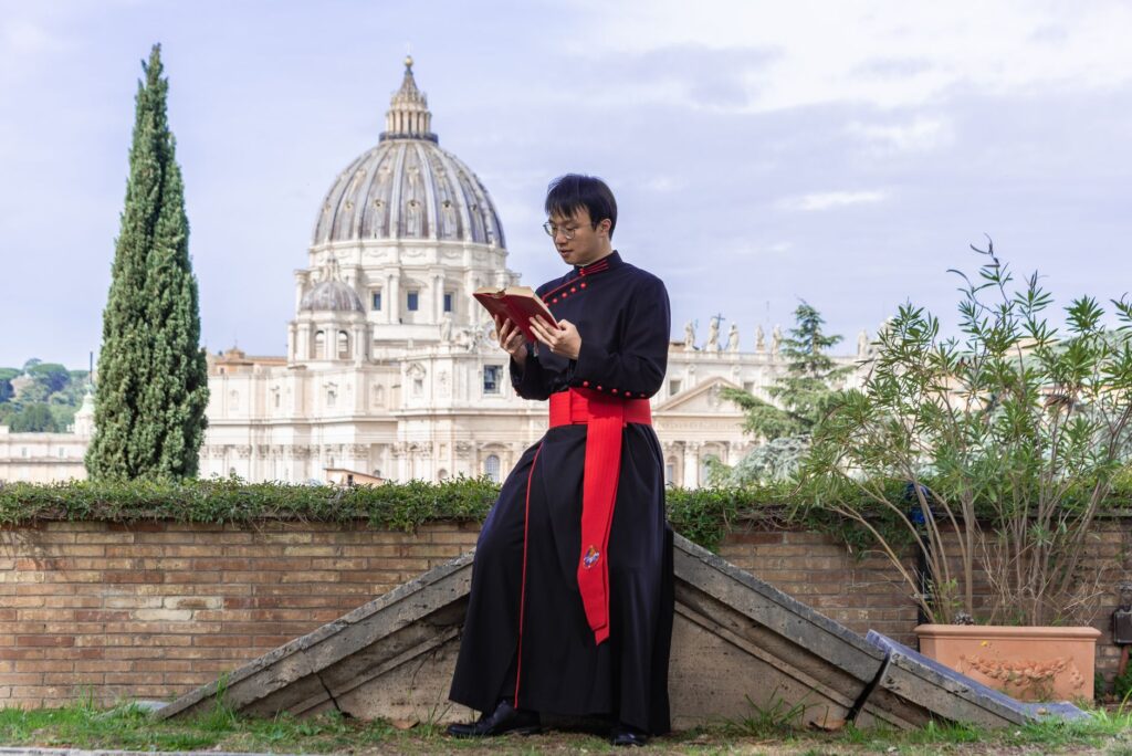 Le porte-parole du Saint-Siège s’exprime en faveur du mariage traditionnel: un appel aux lecteurs Maghrébins de la diaspora