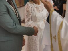 Bénédiction distincte pour mariage traditionnel algérien : les avantages et l’historique Algérien couple marié recevant bénédiction traditionnelle