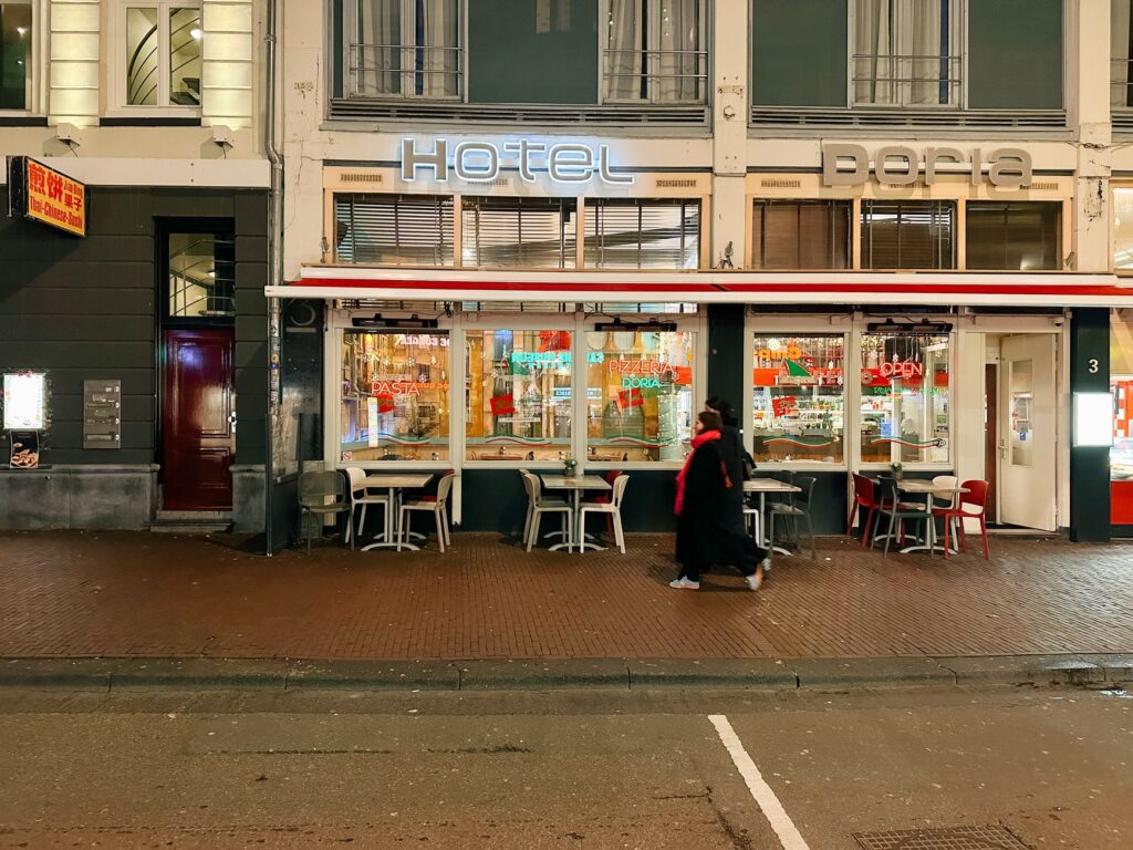 Le Maghreb dans votre assiette : le restaurant sans menu ni recettes algériens à Amsterdam
