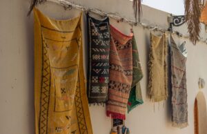 La boutique d’artisanat marocain ouverte à Cherbourg-en-Cotentin : un nouvel espoir pour la diaspora maghrébine Marocain artisanat Cherbourg - Vue sur une boutique de souvenirs marocains à Cherbourg-en-Cotentin